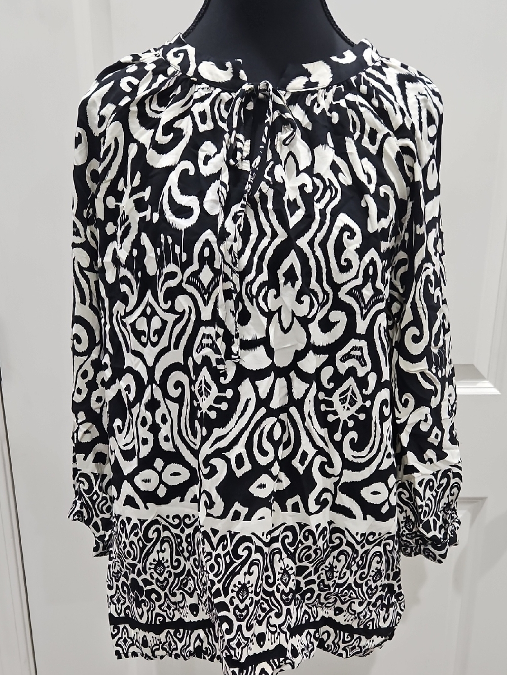 entro Black and White Printed Tunic with Tie Neck